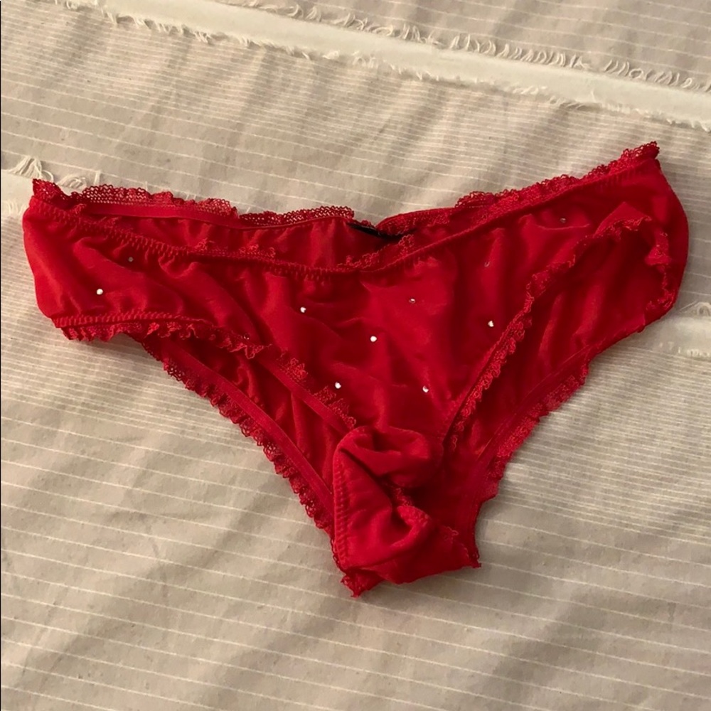 Victoria’s Secret sexy hip hugger